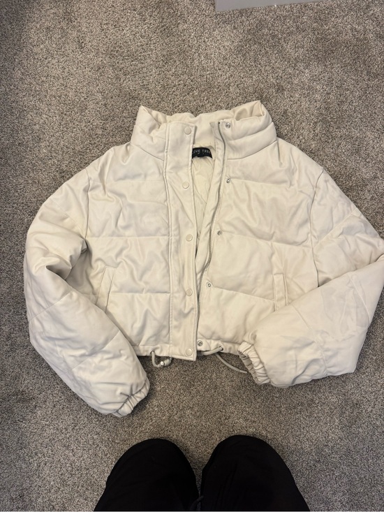 Love Tree Jackets & Blazers - Love Tree Ivory Cropped Puffer Jacket